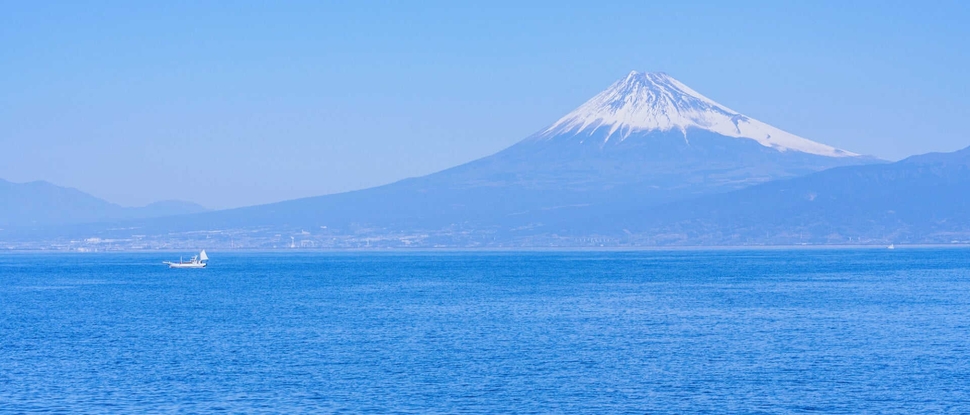 フジトク株式会社 | スチロールパイプカバー保温材・断熱材・空調部材